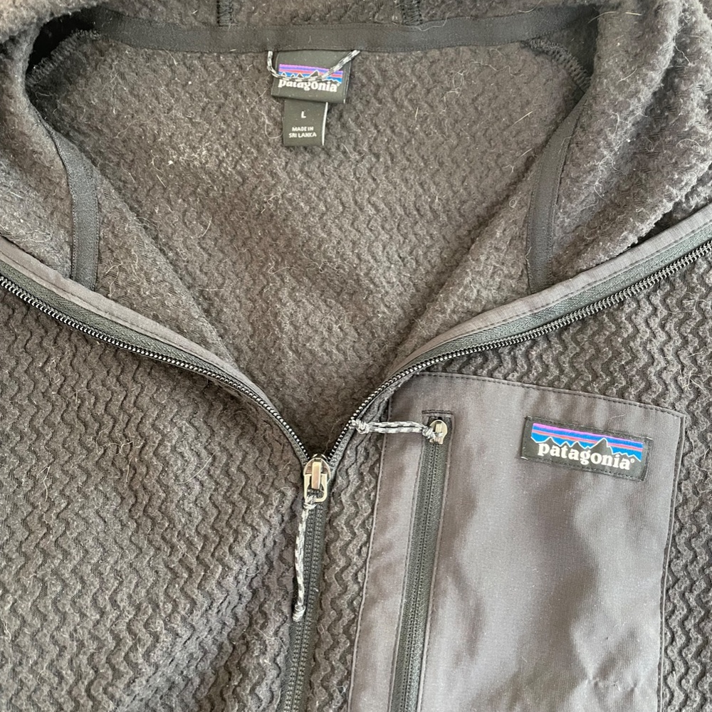 Patagonia, R1 Full Zip Air Fleece Hoodie - Picture 3 of 3